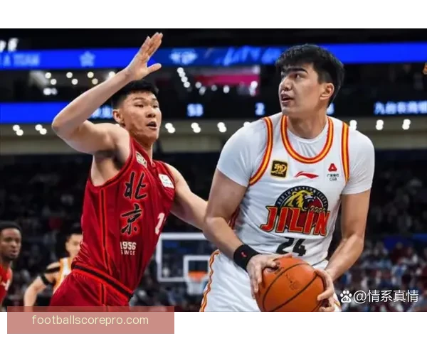 CBA季后赛激战正酣各队全力争夺总冠军荣耀